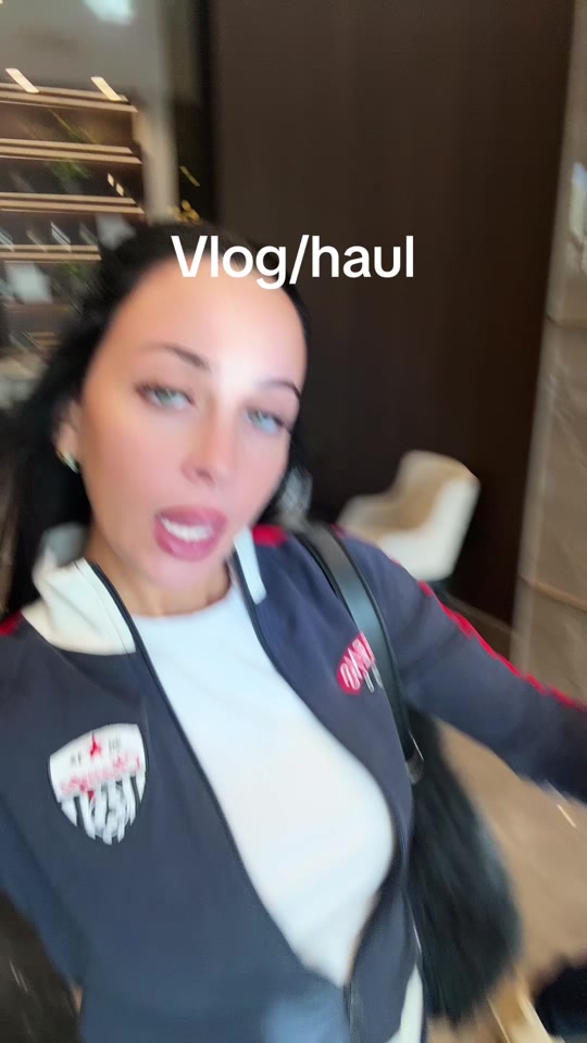 @Eliana Hallak