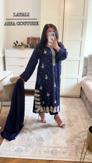 @Aina__couture