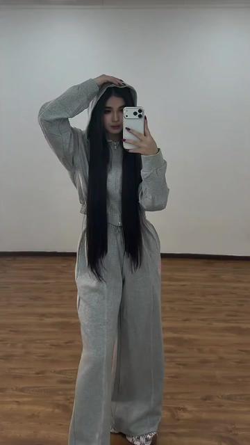 @Emilia_211