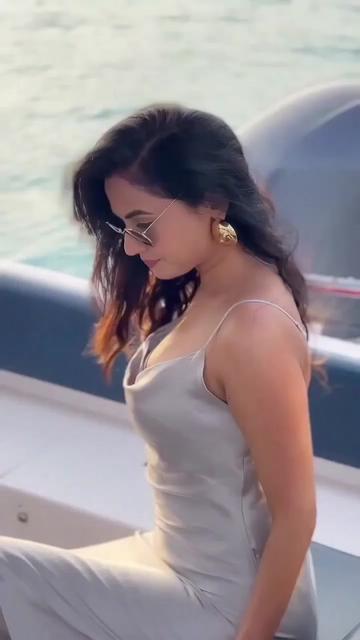@Bollywoodkillerindusteryworl😋