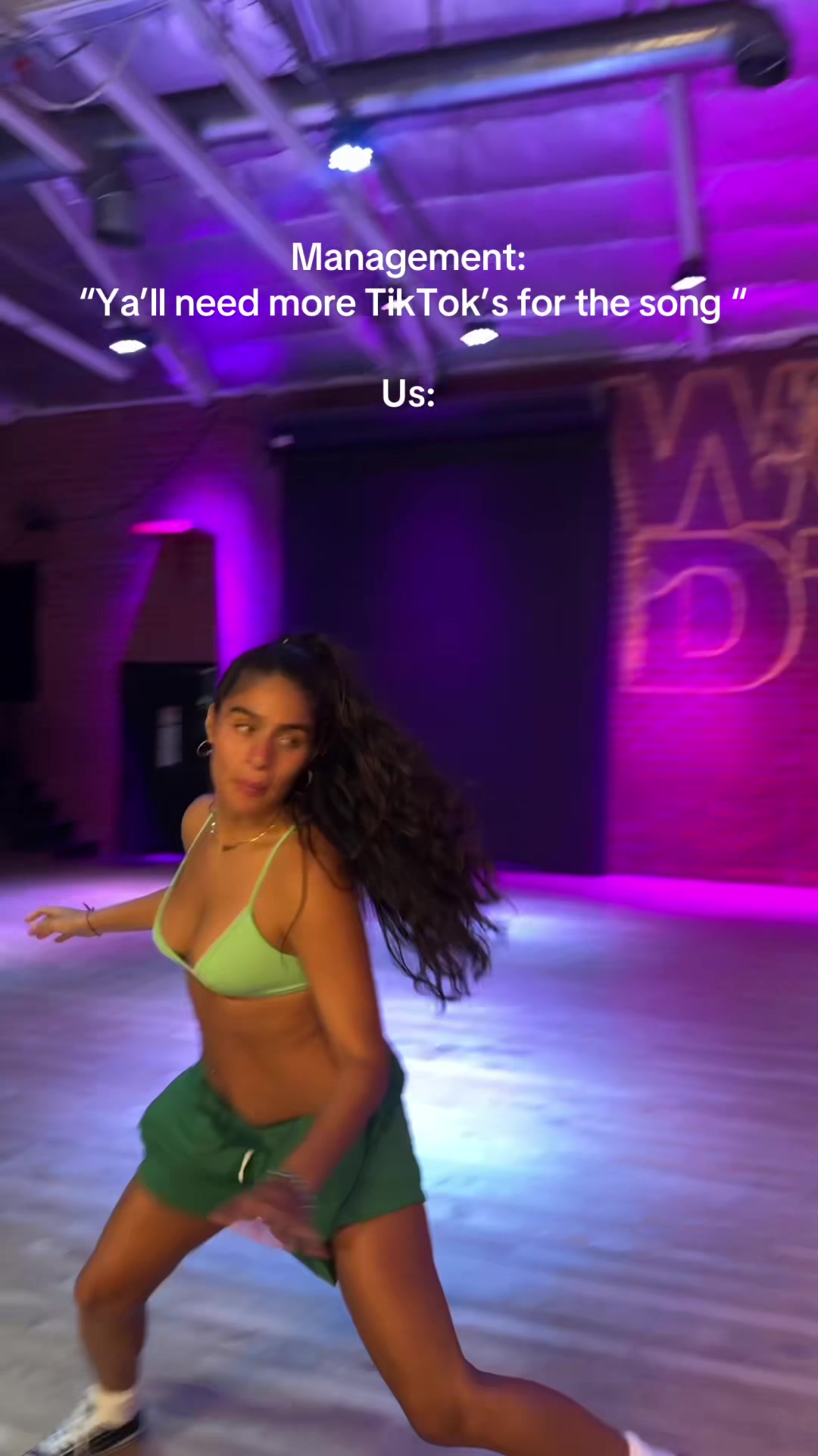 @Jessiereyez