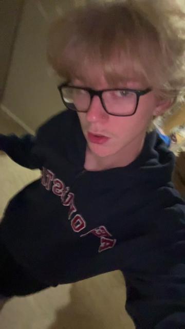 @️
