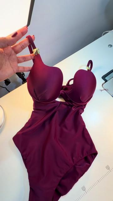 @Coquetaswimsuit