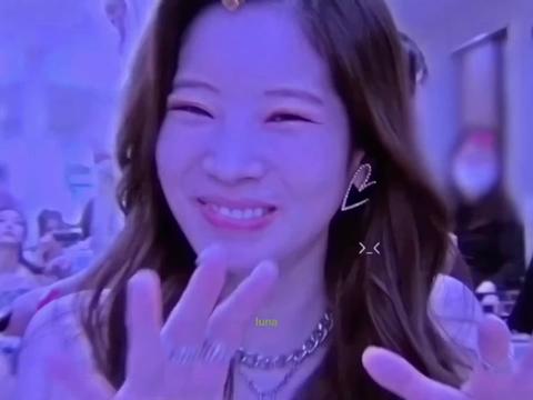 @nicole