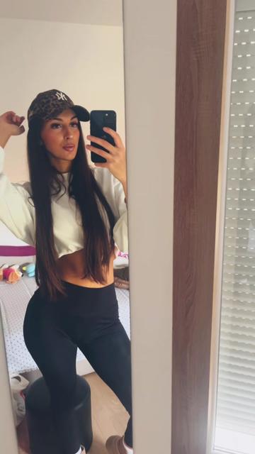 @issidorraaaaa