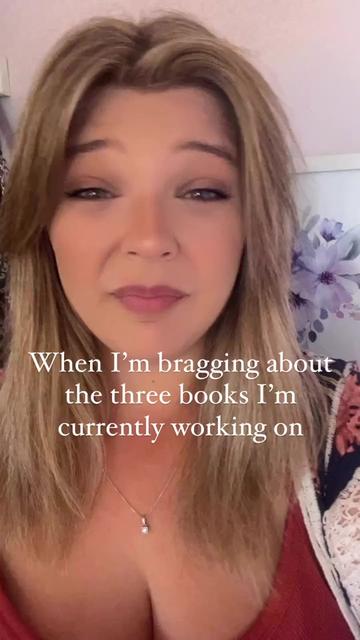 @Katelyntaylorbooks