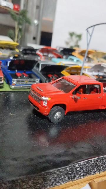 @OnlyDiecast