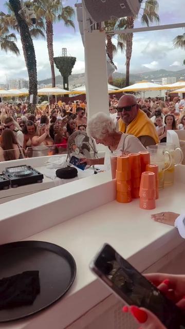 @ibizahq