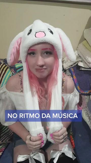 @Brenda Lyma Cantora