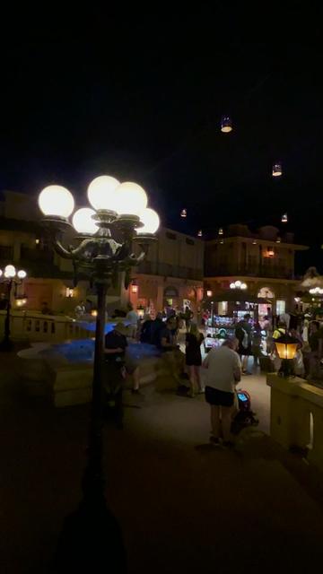 @AWalkInTheDlandPark
