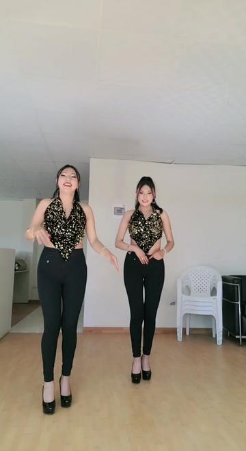 @Emili y Jazmin💖