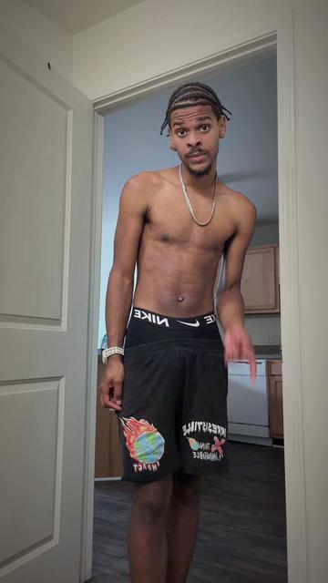 @YouTuber: Yxng𝖽𝗋𝖾𝖺𝗆𝗌 ✪ ™