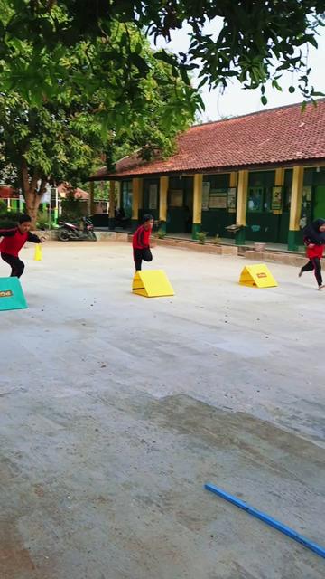 @GURU PJOK 👨🏫