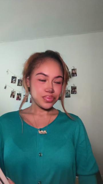 @Myleftcheeck