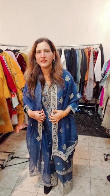 @Saira Faisal Canada