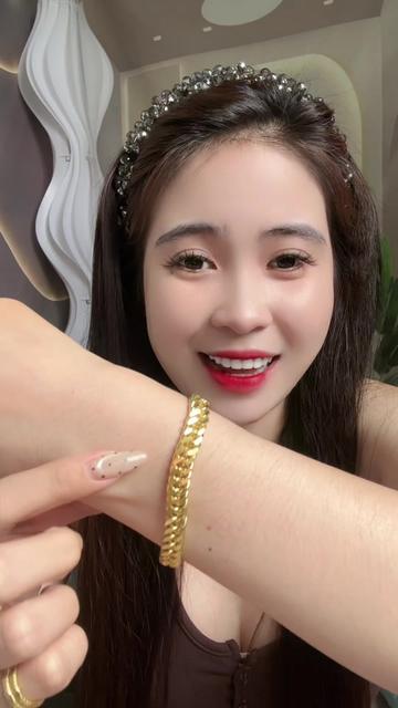 @Ái Trân🌷