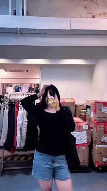 @Monic