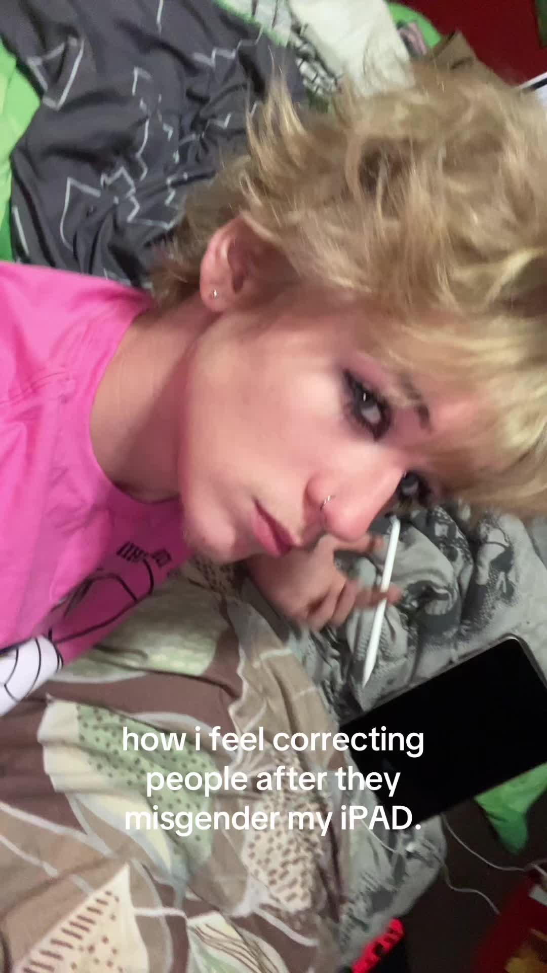 @️