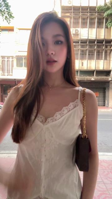 @giftnuttarin