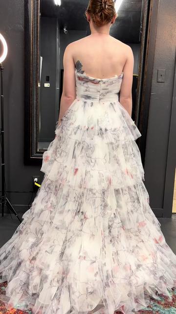 @27 Dresses Designer & Consign