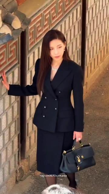 @Ha Jiwon Focus