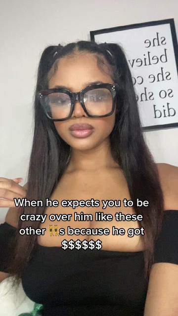 @[ AMIA VEL&Eacute;Z ]