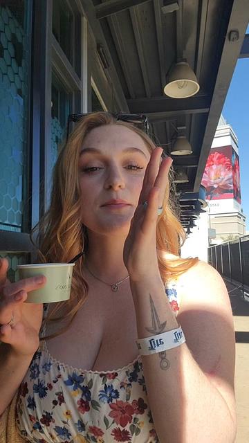 @Hailey🌻