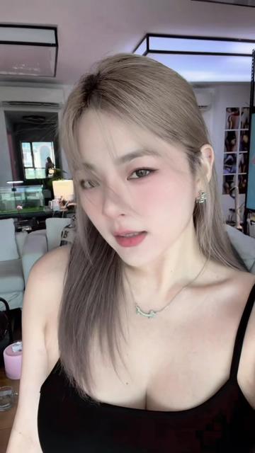 @kristyhui_