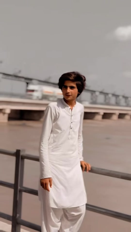 @RAJU LADLA 🥰
