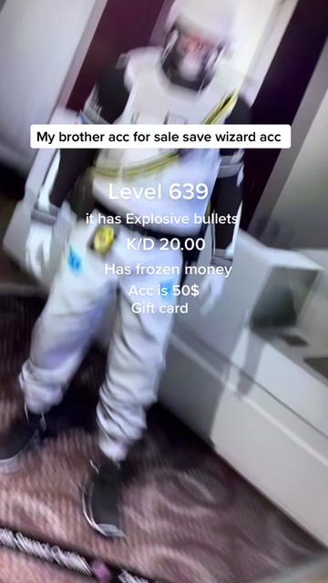 @𝑽𝕷𝖔𝖓𝖊 🤍⃤