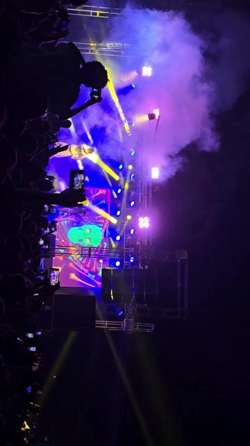 @i̶t̶'̶s̶ ̶m̶e̶ ̶d̶i̶p̶a̶k̶