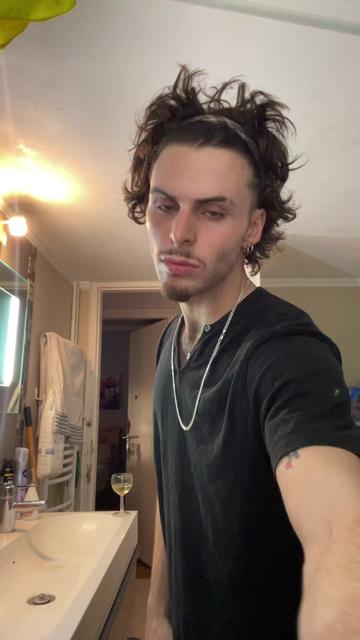 @Plainboi RoY$