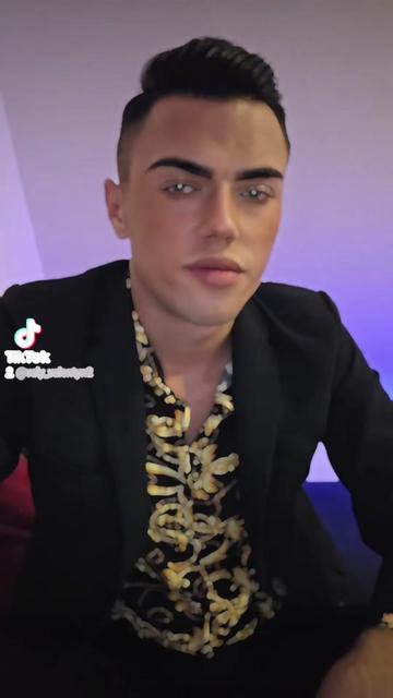 @vali🇷🇴🇷🇴