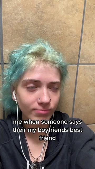 @🫂