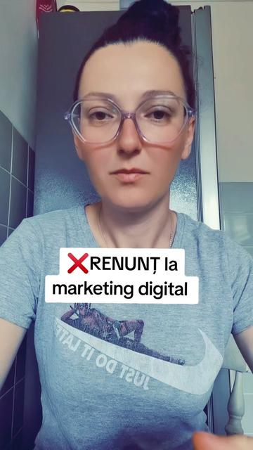 @NadineIvasc