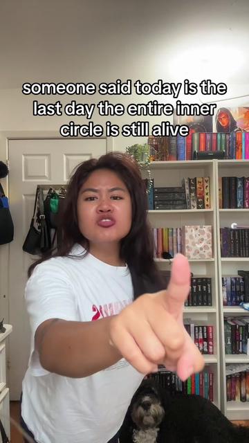 @nikkireadsncries