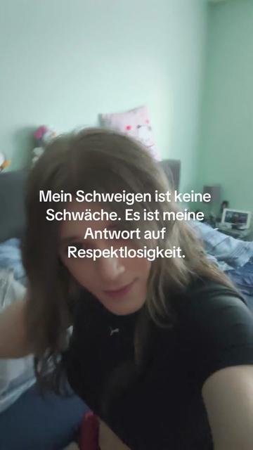 @Laurababyemily