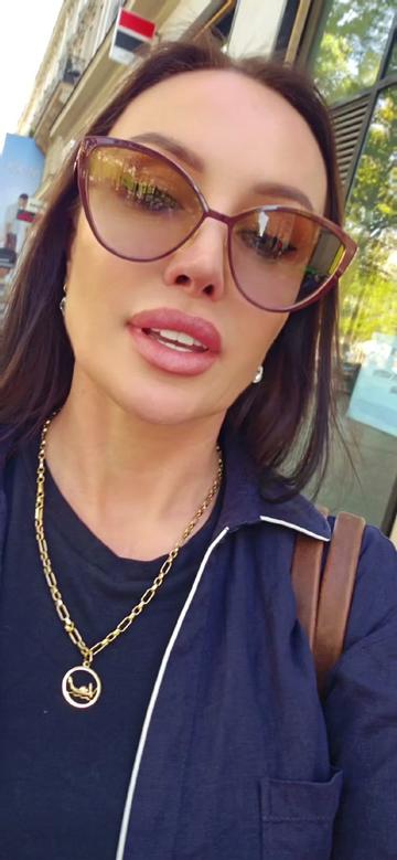 @Karolina