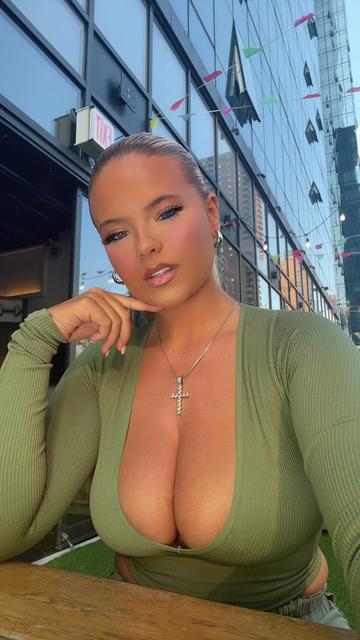 @Apollonia Llewellyn