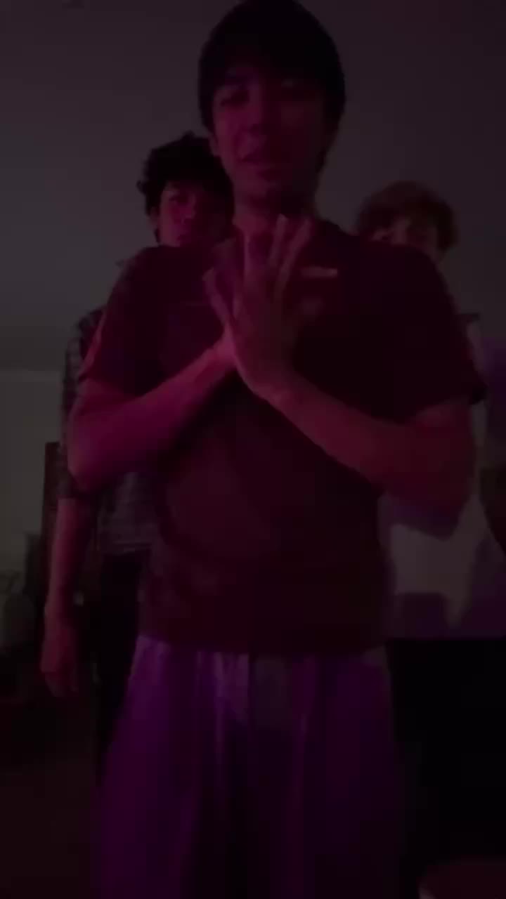 @kyawzwa