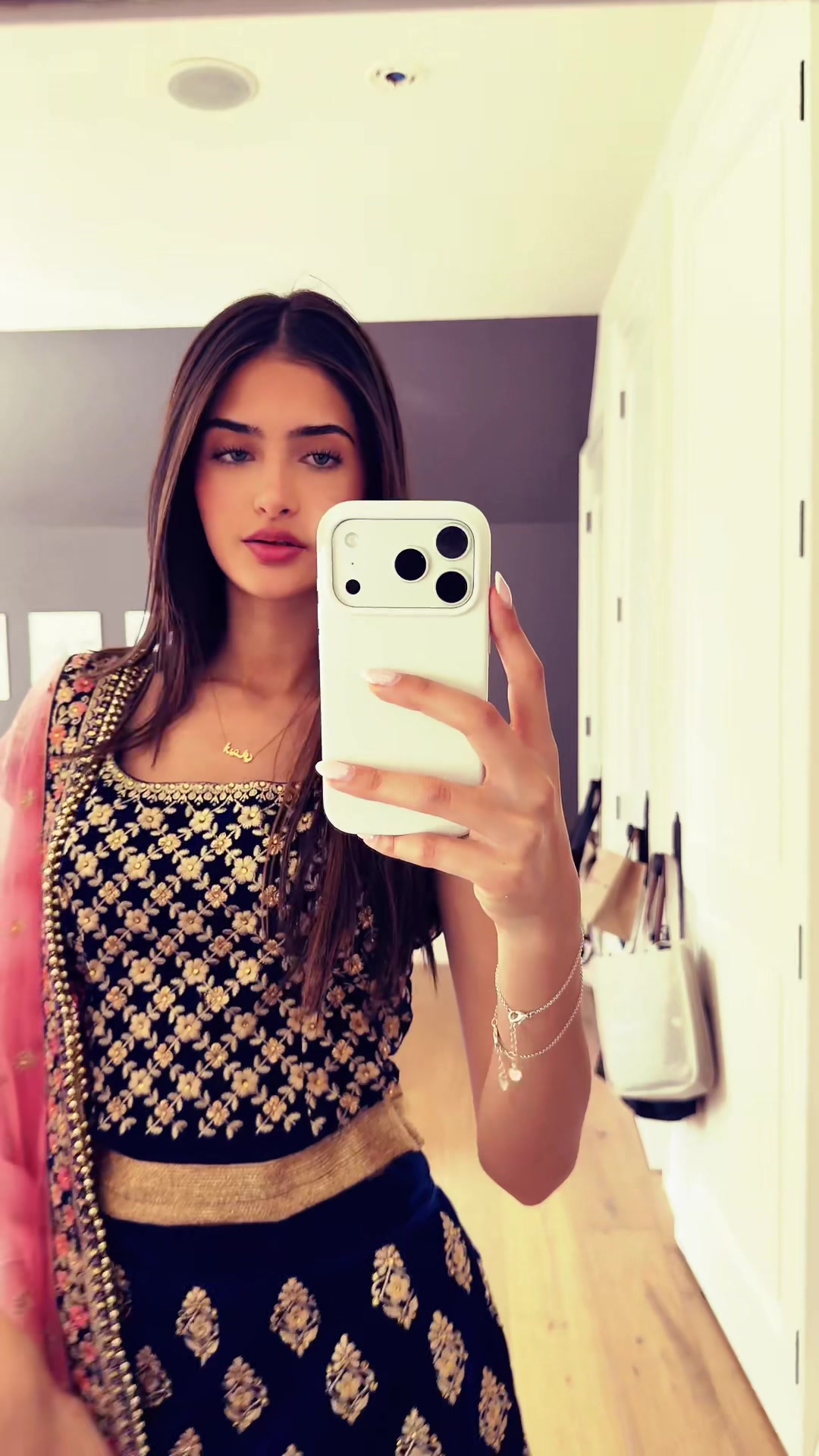@ARISHAE SHAIKH