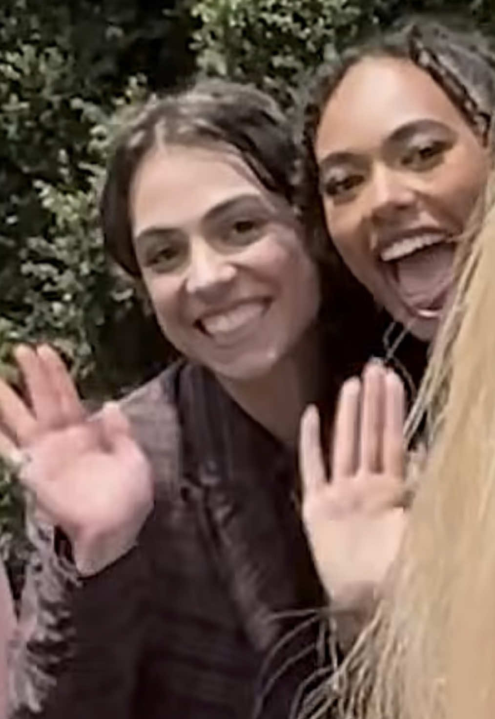 @Sloaneybee 💜