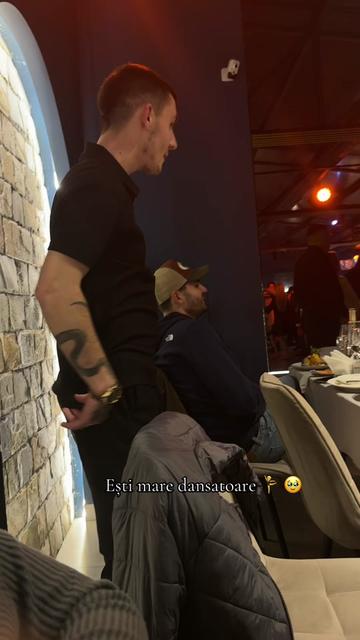 @𝓡.🦦