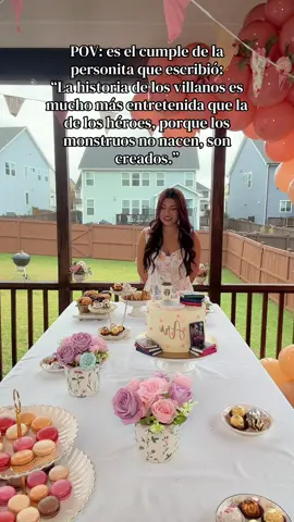 @Ariana Godoy 📚 Author