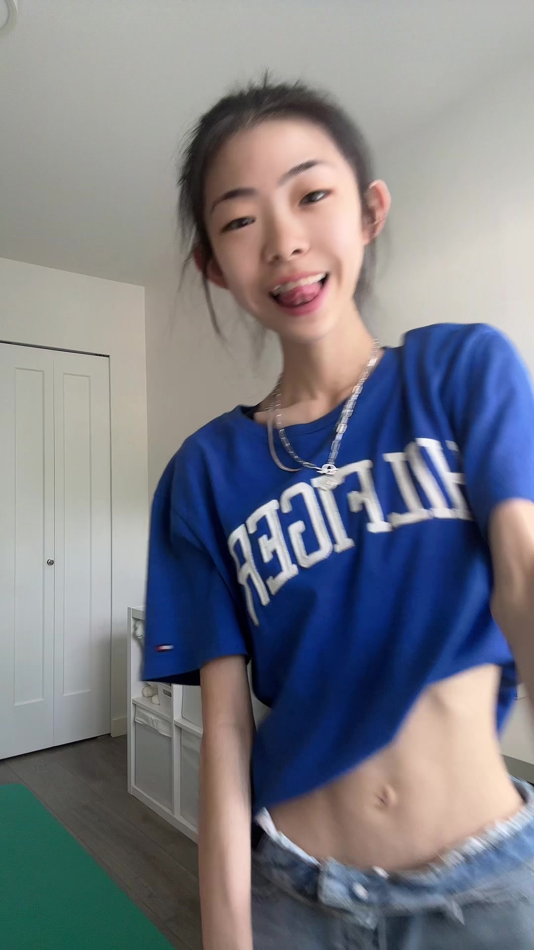 @Tuffela