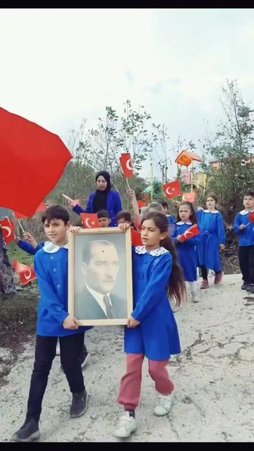 @SARI KOMUTAN🇹🇷