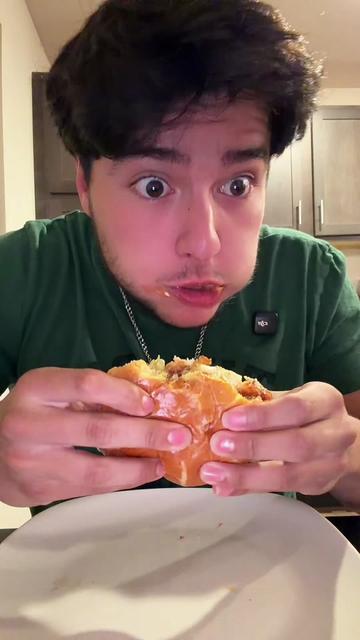 @Jacked.hugoeats