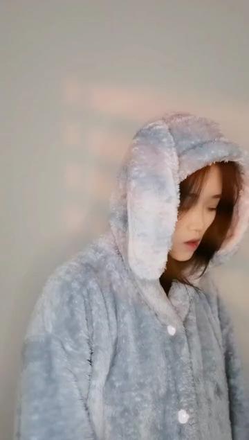 @梓言