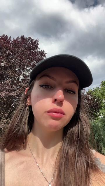 @oglovewitch