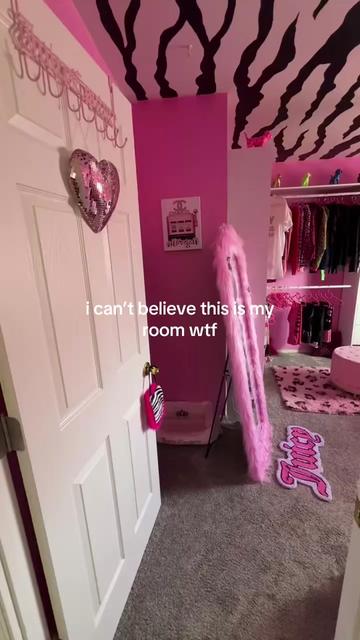 @kittens give stitches / kara
